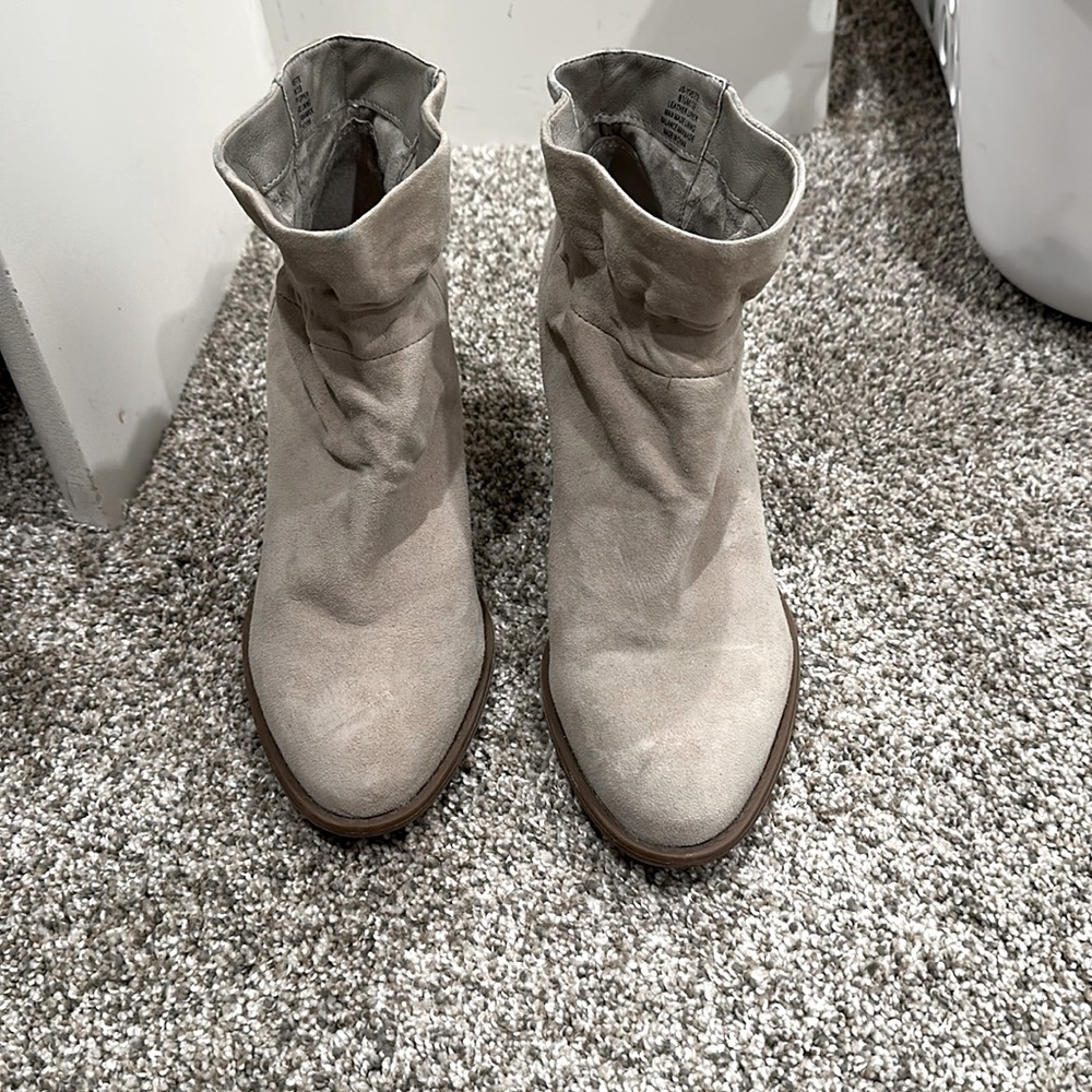 Jessica Simpson ruffled ankle bootie